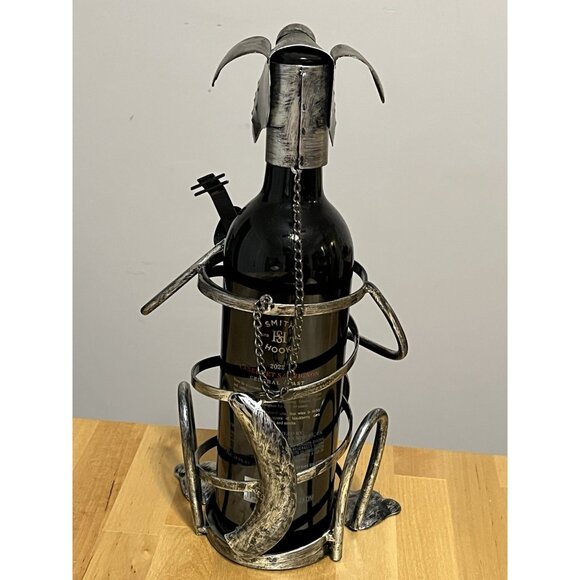 Metal Wine Bottle Holder - Dog Playing Guitar - Picture 4 of 6